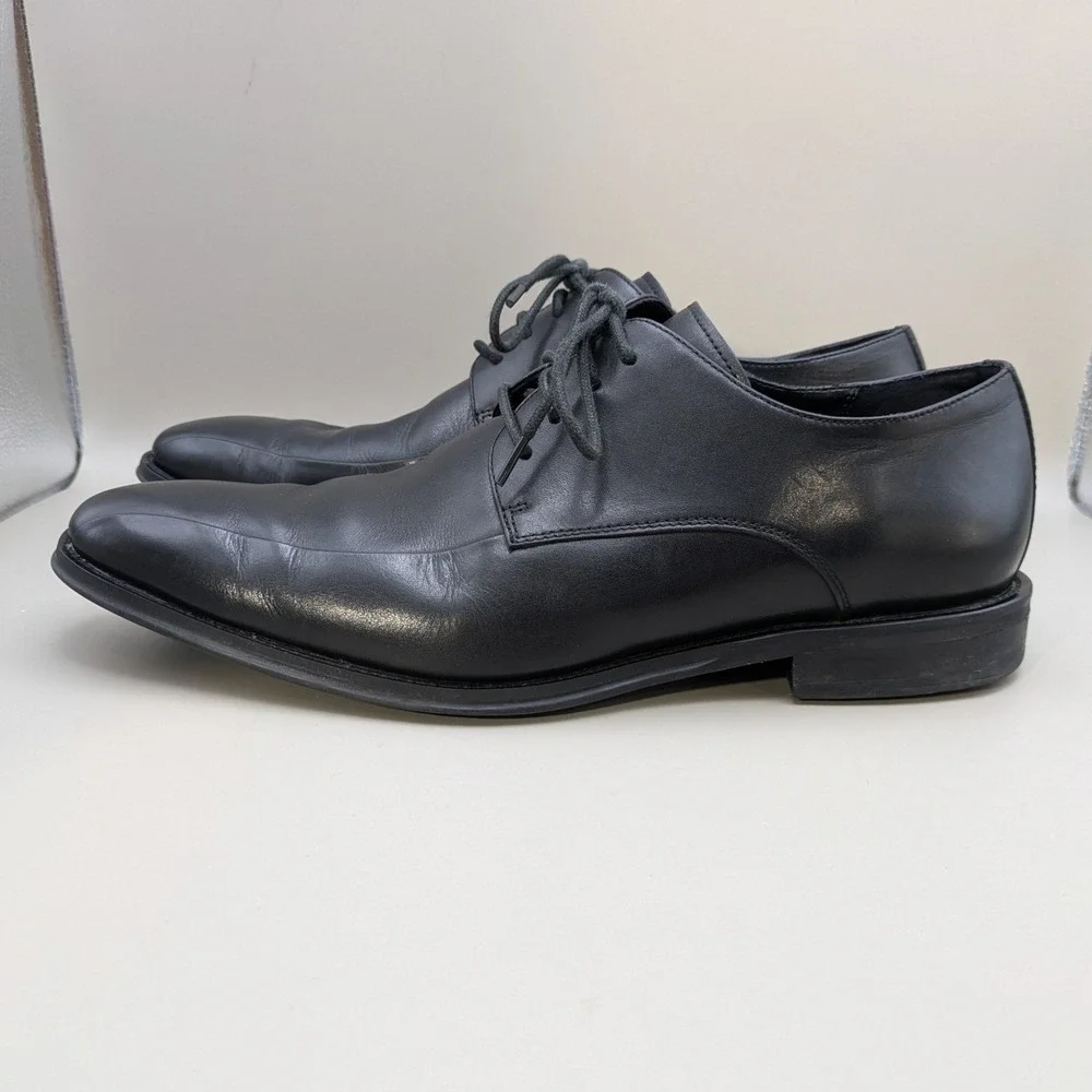 Kenneth Cole these show